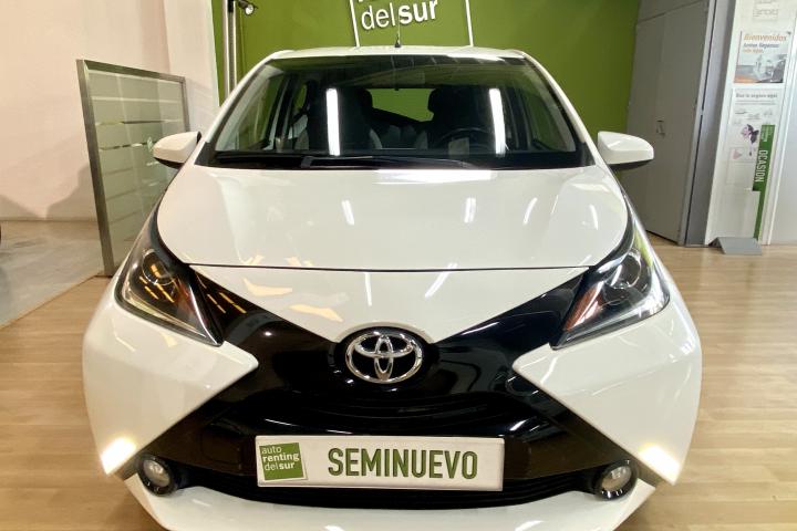 2017 Toyota Aygo 1.0 X-Play Berlina