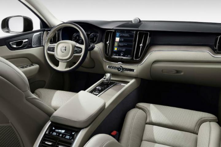2022 Volvo XC 60 2.0 B4 D Momentum Auto 197cv SUV
